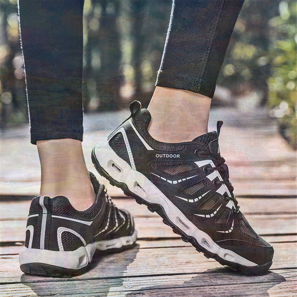 Sumer Round Tip Silver Sneaker - Vintage And Collectible Stores ulasan dan harga
